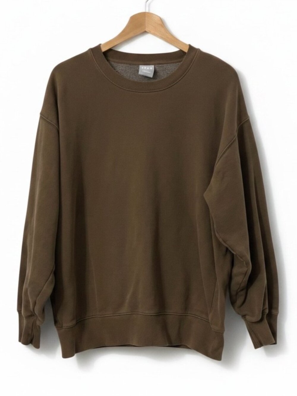 Aritzia Tna Cozy Fleece Boyfriend Crewneck Sweatshirt Brown Size Large Minimalis